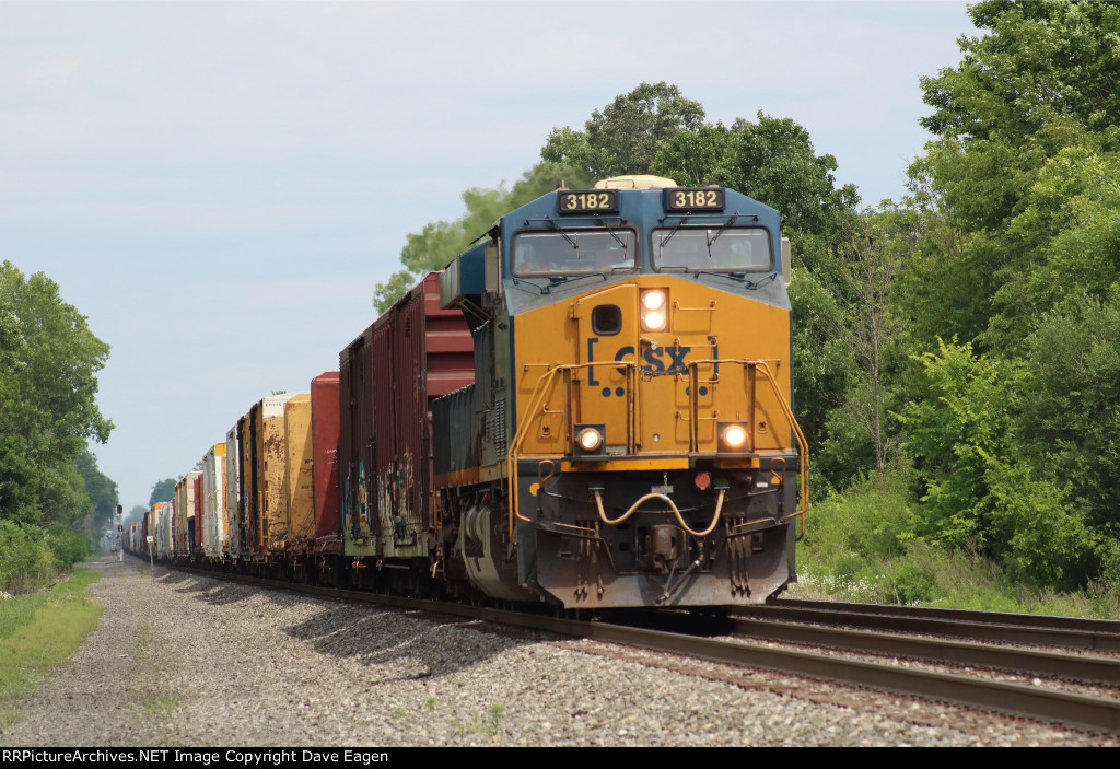 CSX 3182